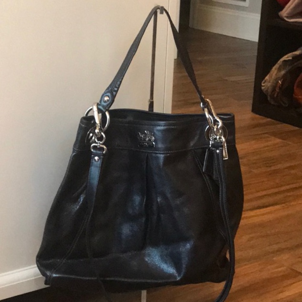Coach shoulder/crossbody bag EUC